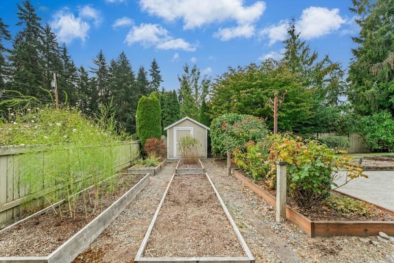 6002 232nd St Sw - Photo 3 of 26