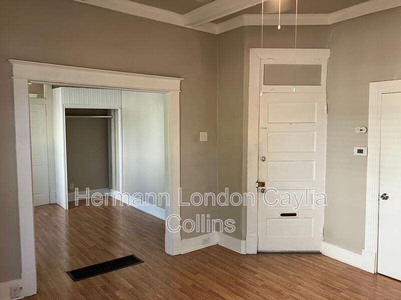 3547 Commonwealth Ave #1E - Photo 3 of 12