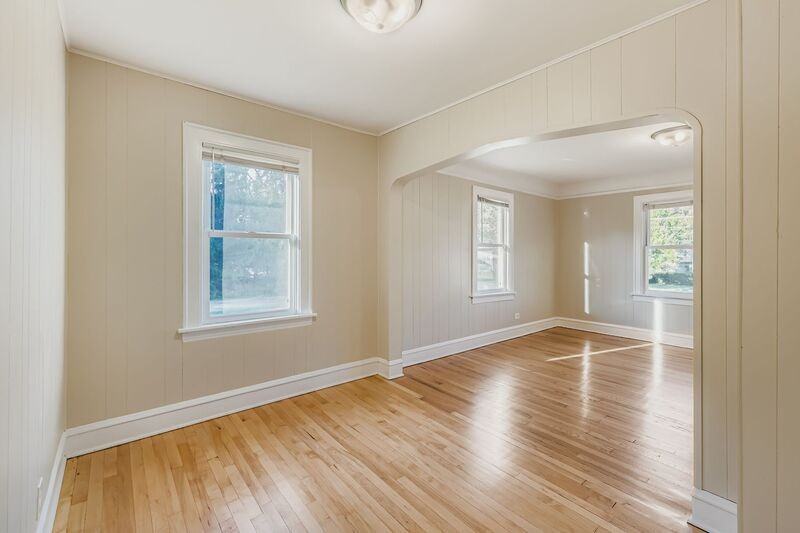 16855 Sayre Ave - Photo 4 of 24