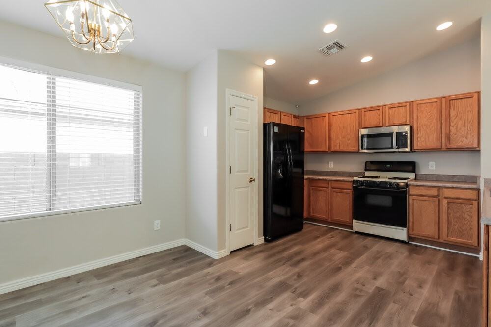 7625 S Athel Tree Dr - Photo 5 of 16