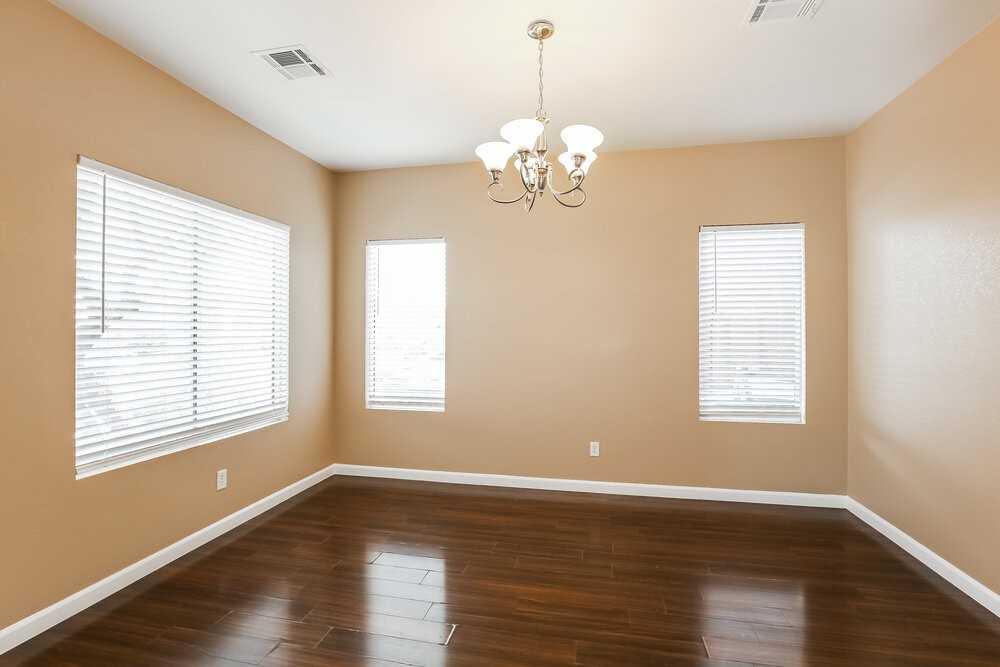 5523 Amy Lynn St - Photo 5 of 17