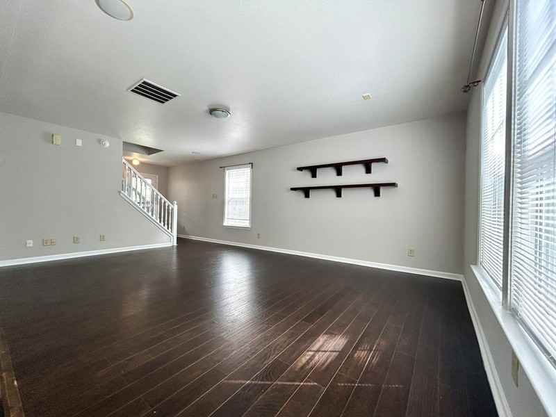 6536 Matlea Ct - Photo 5 of 23