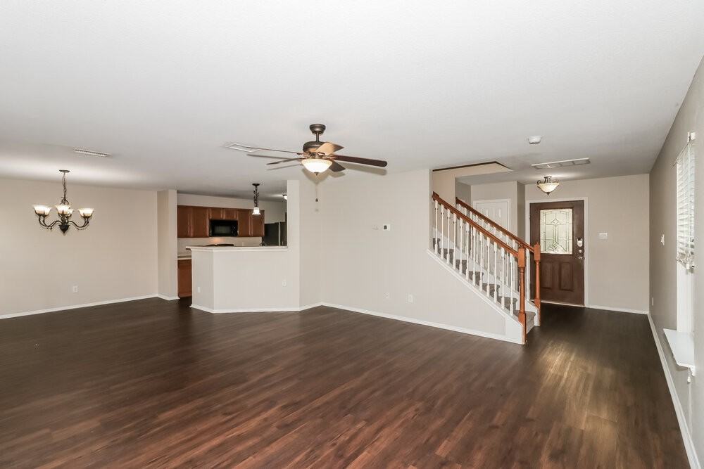 16406 Chandler Ridge Ln - Photo 5 of 17