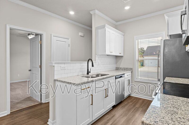 5017 Greer Dr - Photo 6 of 21