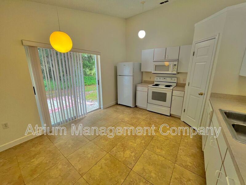 371 Placid Lake Dr - Photo 6 of 20