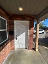 704 W Oak St - Photo 1 of 1