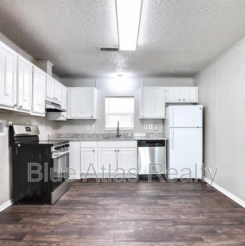 2706 W Colorado Blvd