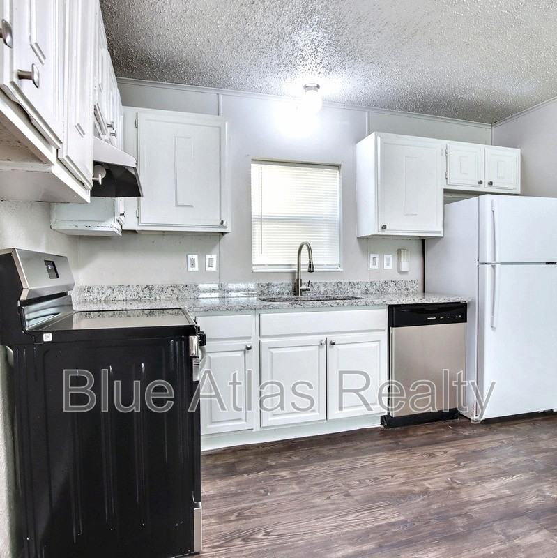 2706 W Colorado Blvd - Photo 2 of 22