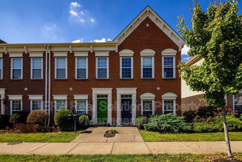 1441 Laurel Park Dr - Photo 4 of 42