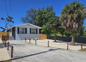 15233 Omaha St - Photo 1 of 1