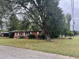 featured image of 107 S Metcalf St