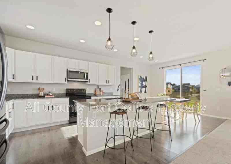 5217 Alberta Falls St - Photo 6 of 17