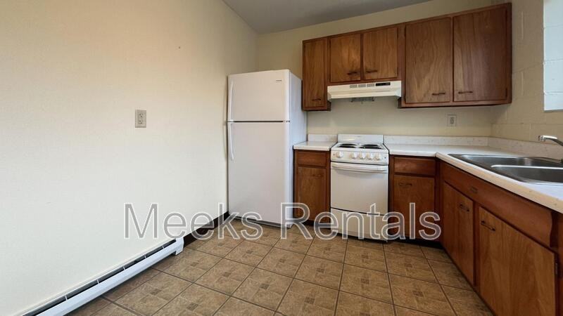 1539 4th Ave #8 - Photo 2 of 9