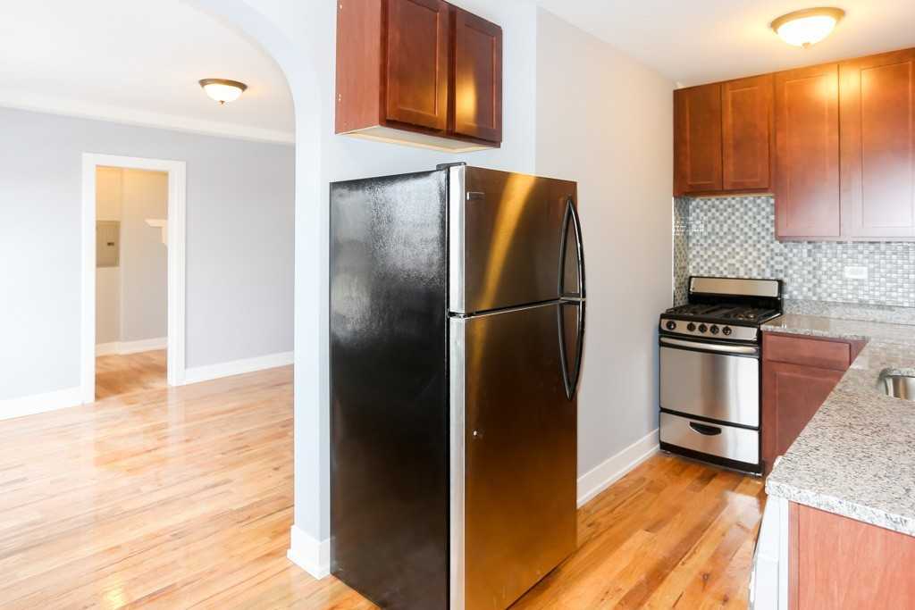 550 W Arlington Pl #708 - Photo 4 of 14