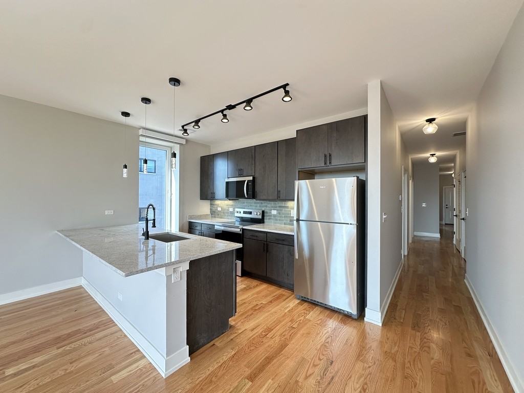 2100 West 18th Place #402 - Photo 2 of 21