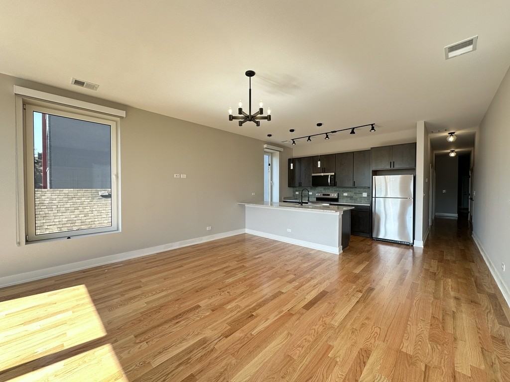 2100 West 18th Place #302 - Photo 6 of 21