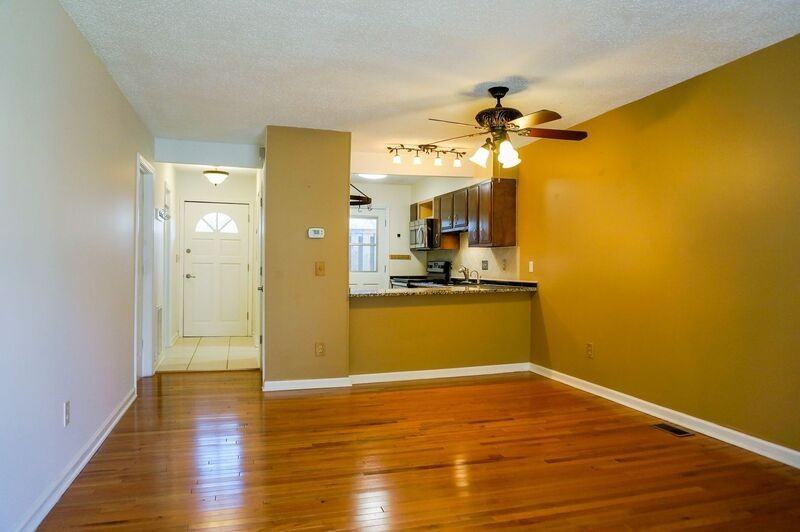 137 Colony Dr - Photo 3 of 17