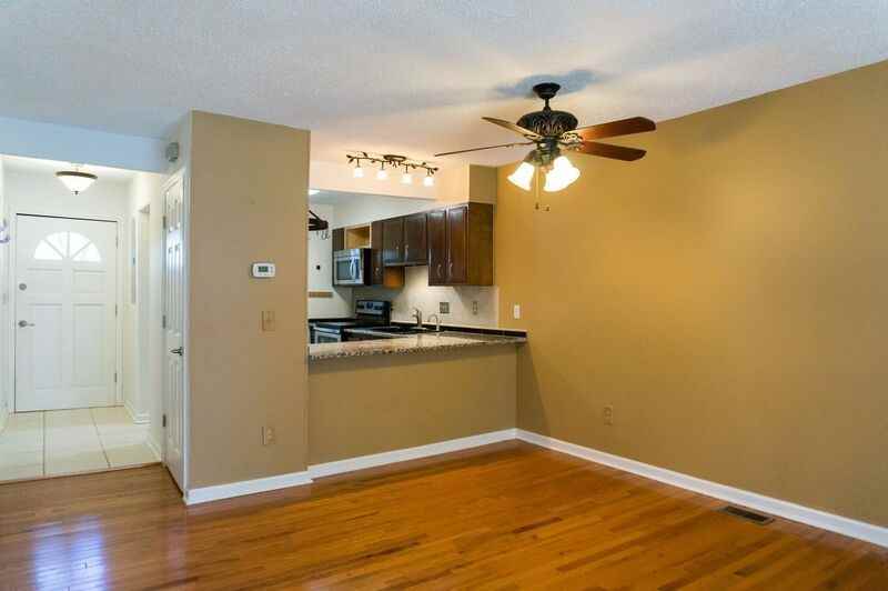 137 Colony Dr - Photo 4 of 17