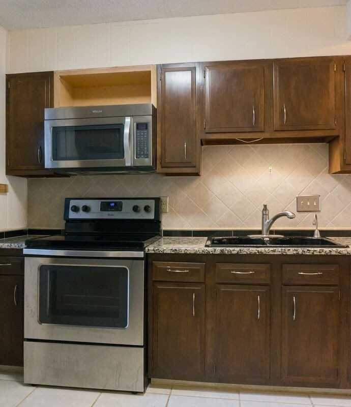 137 Colony Dr - Photo 7 of 17