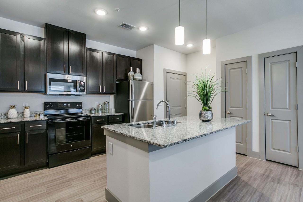 Palladium Denton - Photo 2 of 29