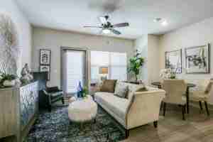 featured image of 1255 Poinsettia Blvd