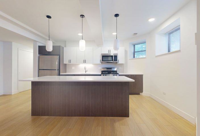 5700 S. Blackstone Avenue - Photo 6 of 33