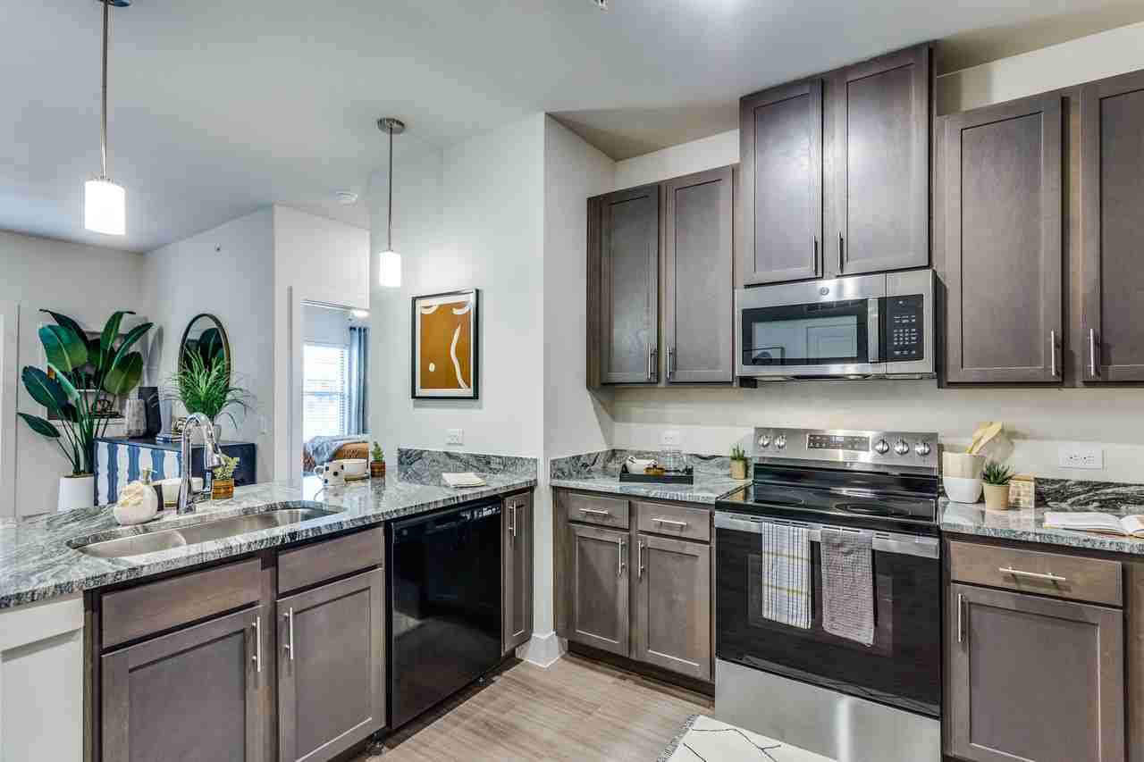 Palladium East Berry Street - Photo 2 of 45