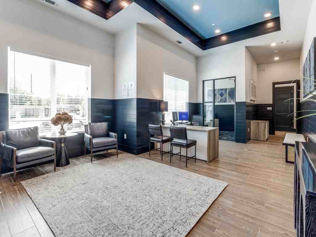 Palladium Crestway - Photo 6 of 24