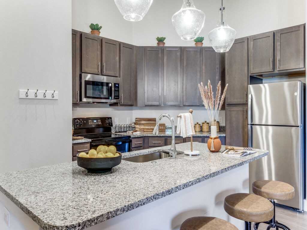 Palladium Crestway - Photo 5 of 24