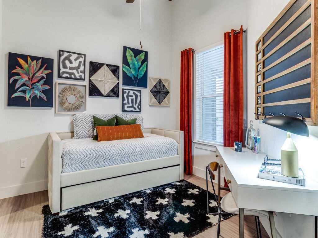 Palladium Canyon Park - Photo 3 of 27