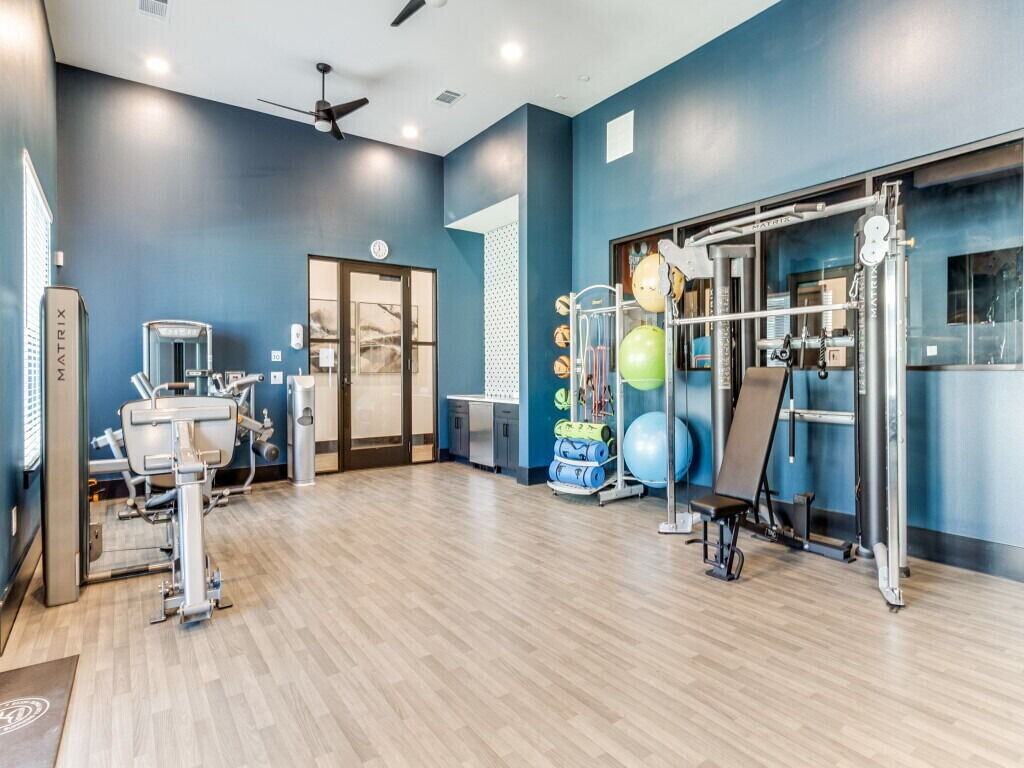 Palladium Canyon Park - Photo 4 of 27