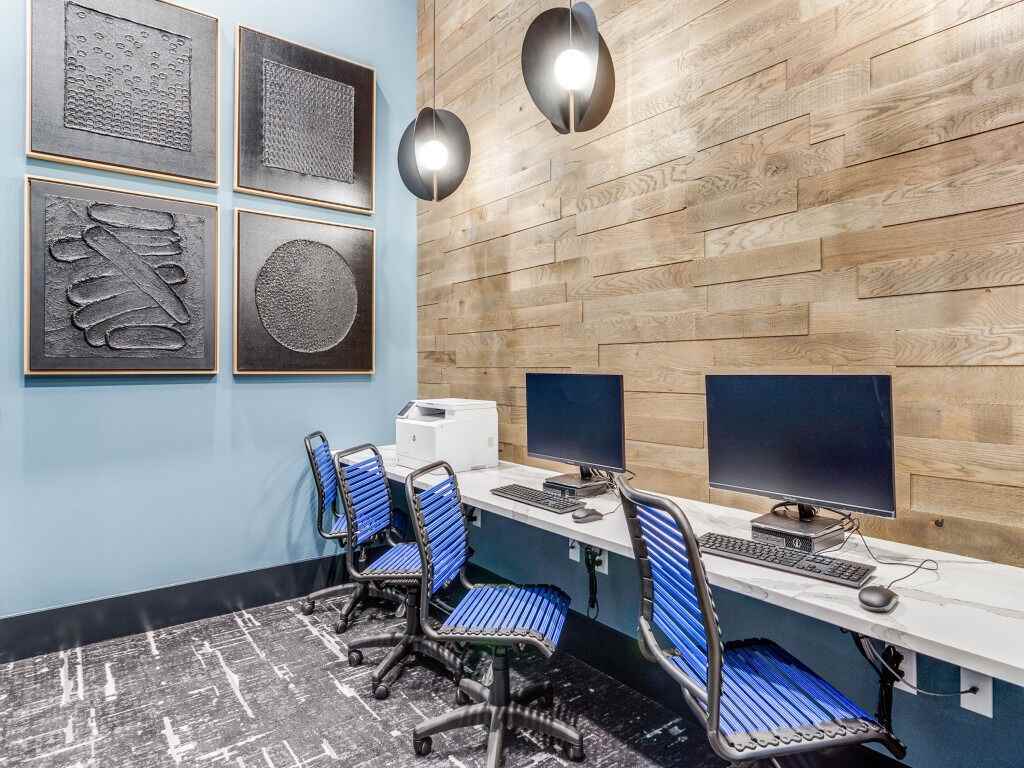 Palladium Canyon Park - Photo 6 of 27