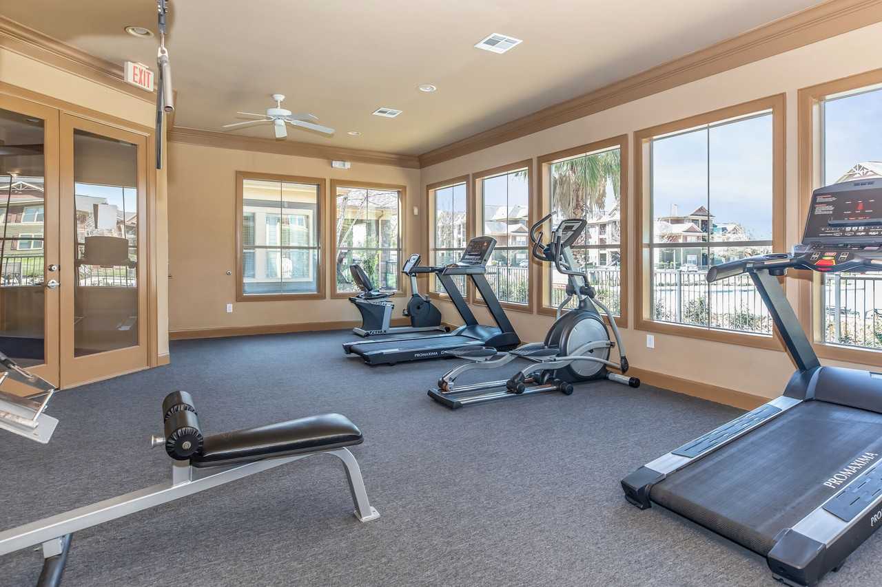 Mansions at Hastings Green Family - Photo 2 of 3