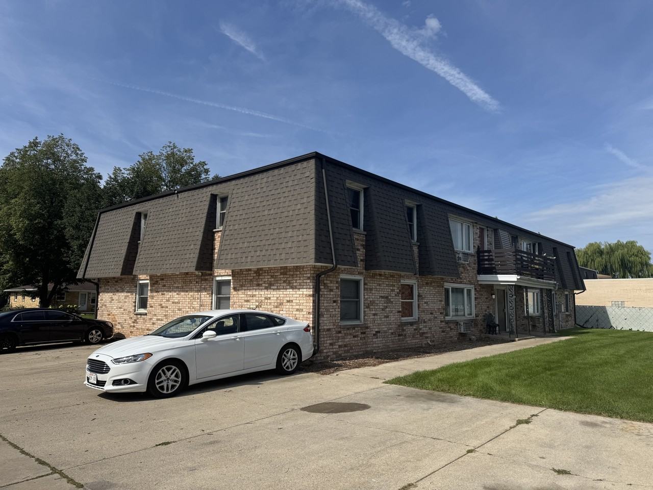 1749 Edison Street - Photo 2 of 18