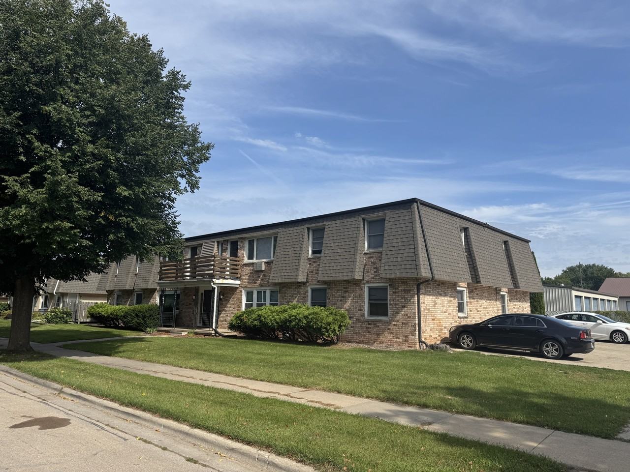 1749 Edison Street - Photo 3 of 18