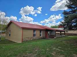 featured image of 266 S 8th St