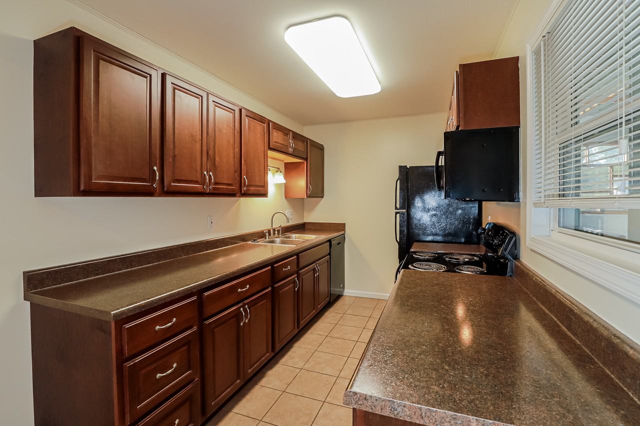 Mar-Mac Apartments - Photo 6 of 20