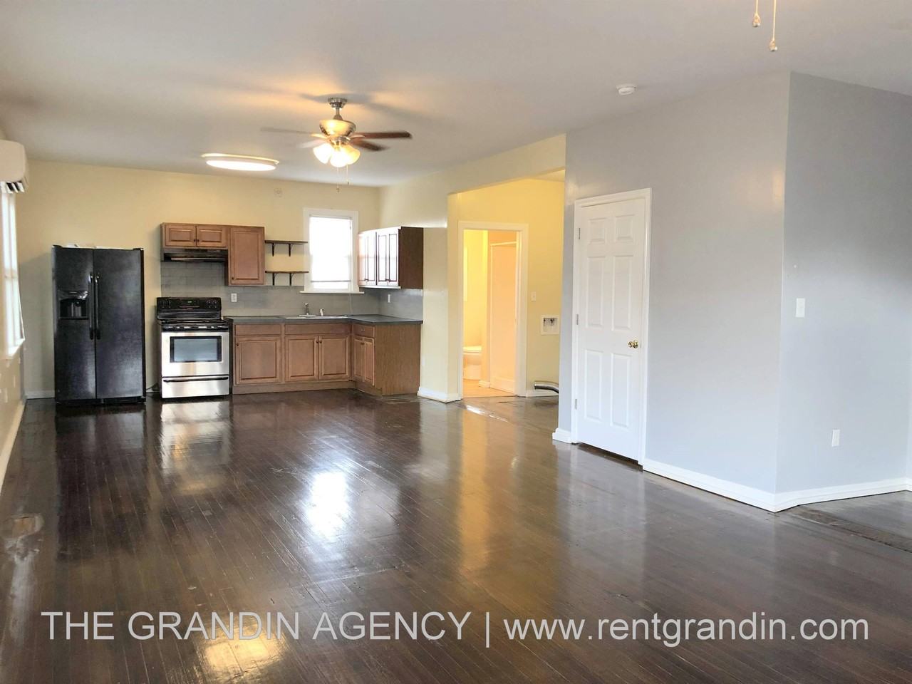 312 13th Street Southwest - Photo 3 of 47