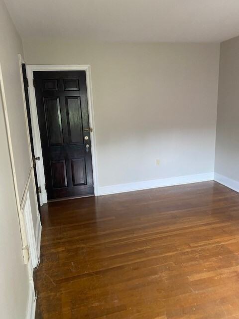 112 North Washington Street - Photo 3 of 14