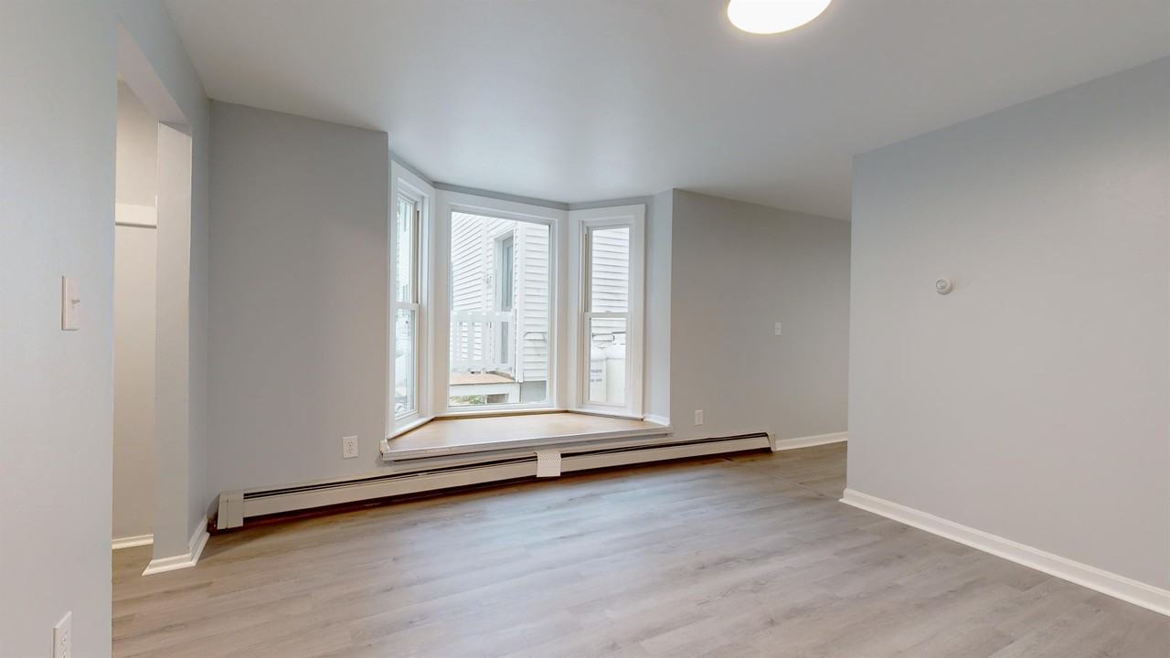 7-9 Bell Street - Photo 3 of 19