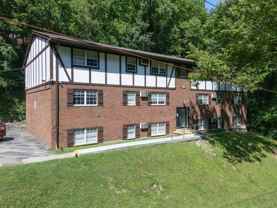 ✨ Charming 1 - Photo 1 of 1