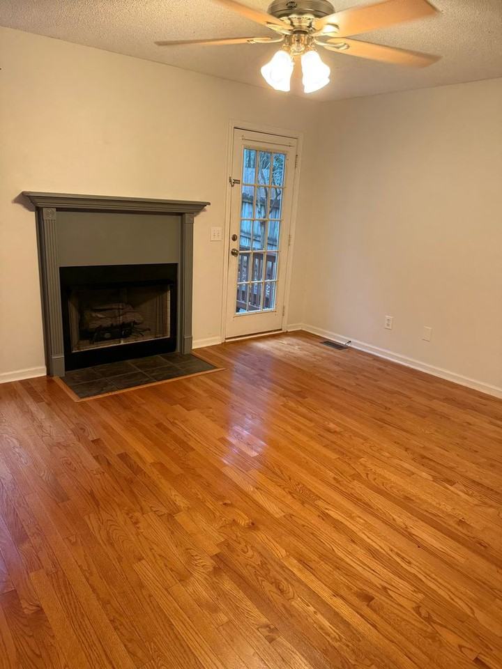 130 Caddis Creek Rd - Photo 5 of 38