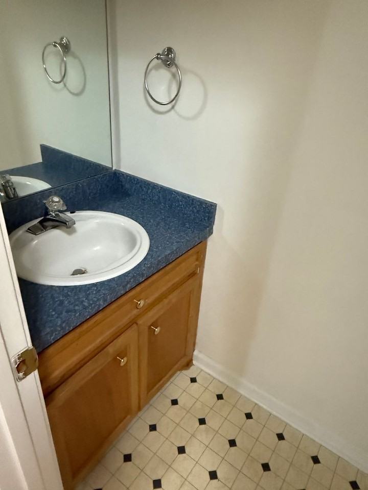 130 Caddis Creek Rd - Photo 7 of 38