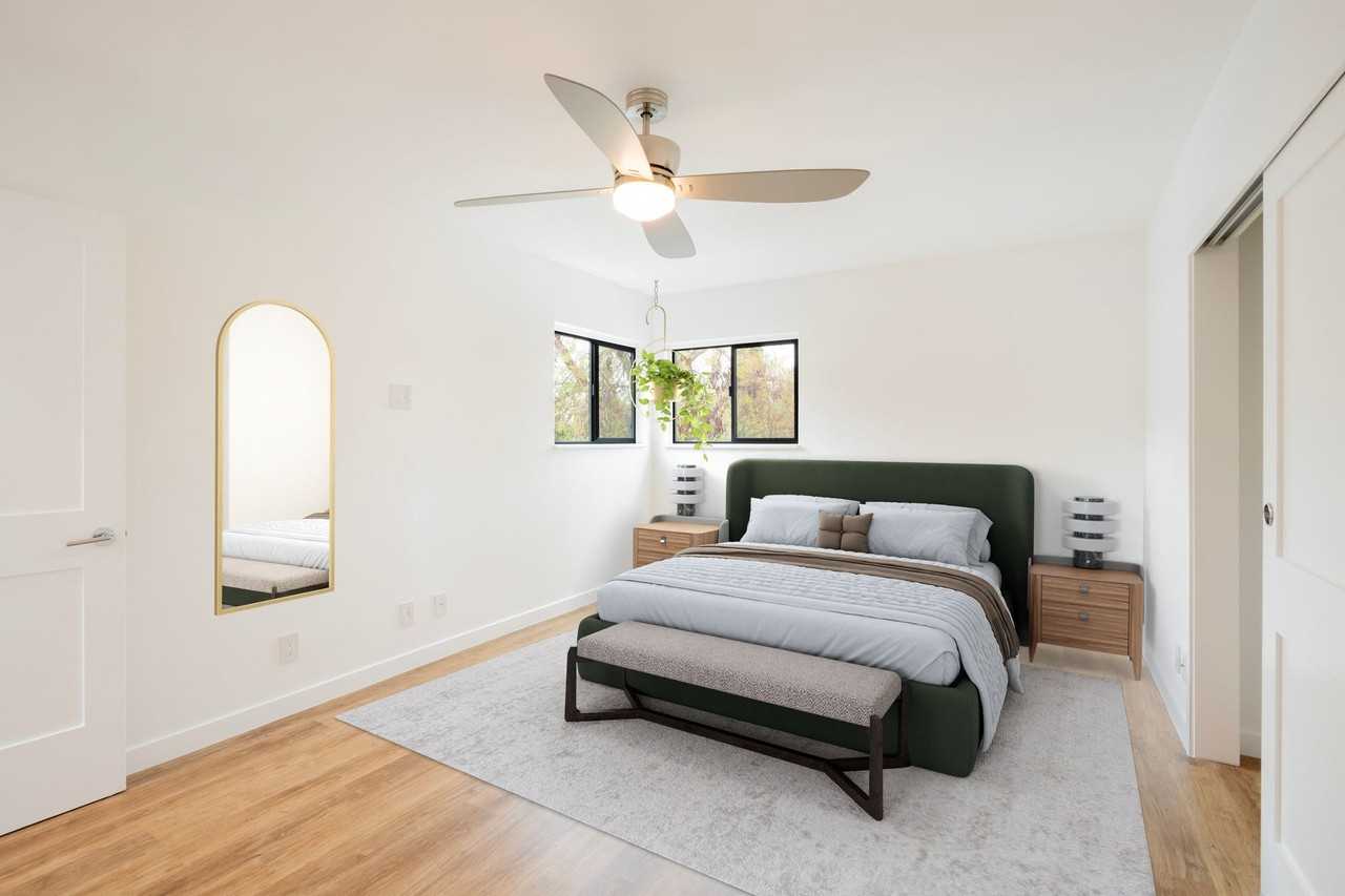 520 Pacific St - Photo 4 of 7