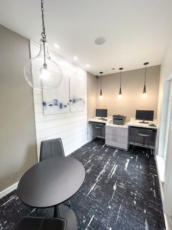 12th & James Luxury Apartments - Photo 4 of 33