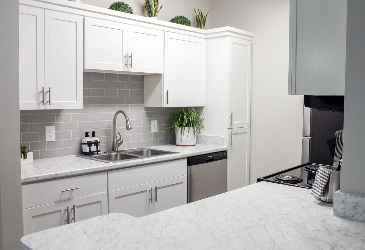 12th & James Luxury Apartments - Photo 7 of 33