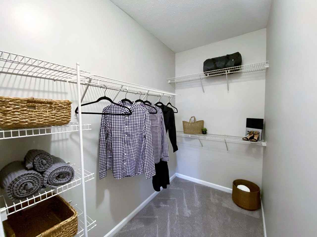12th & James Luxury Apartments - Photo 7 of 17
