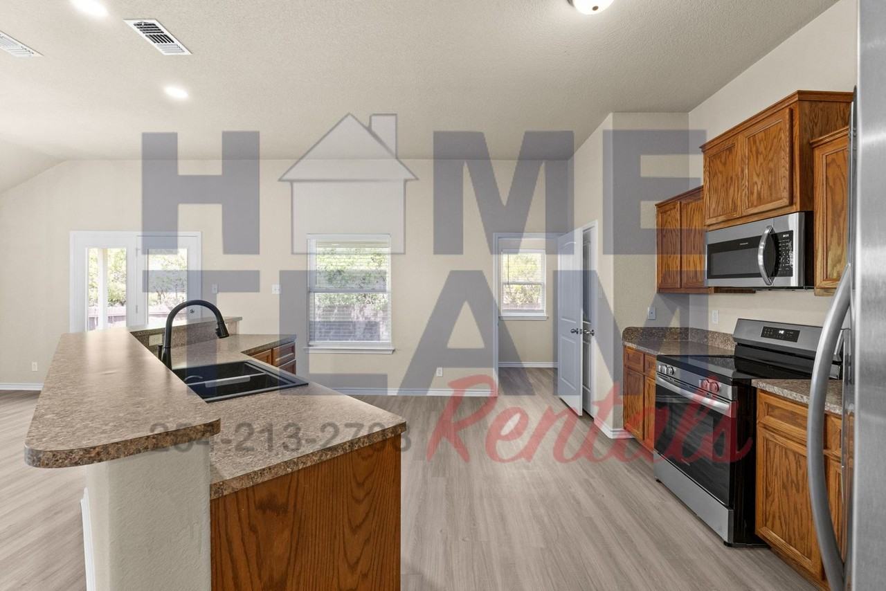 2707 Montague County Drive - Photo 7 of 16