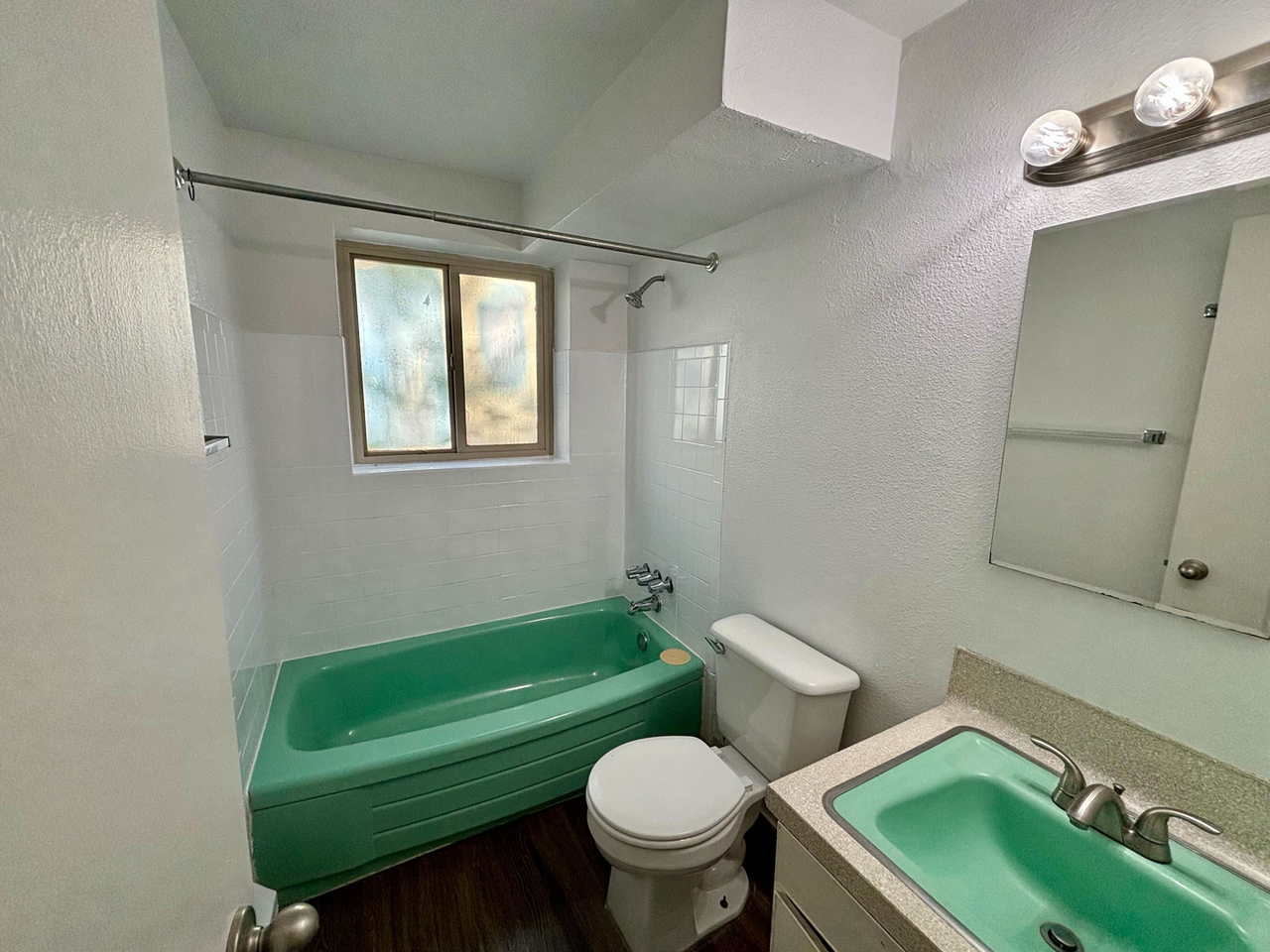 Jefferson Park Apartments – Studio, 1 & 2 Bedroom Homes in Denver’s Jefferson Park Neighborhood & Designated Parking!! - Photo 5 of 13