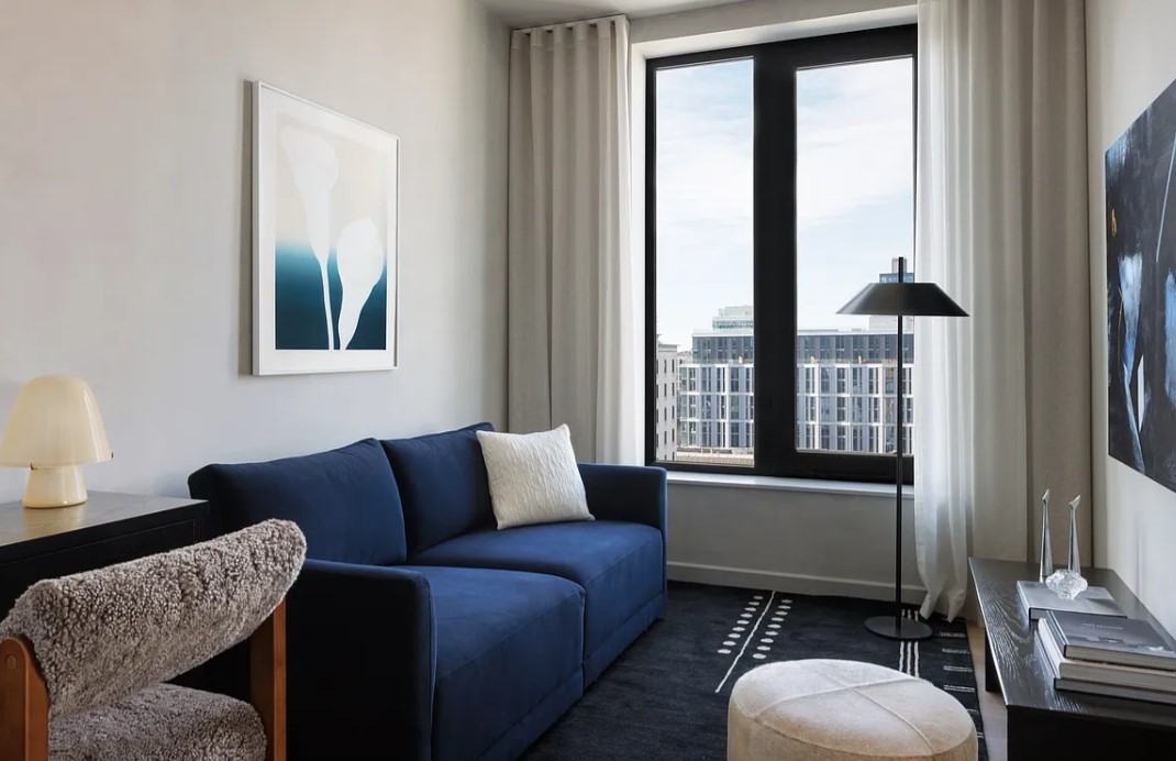 653 Raul Vasquez Jr. Pl. #PH1M - Photo 3 of 14